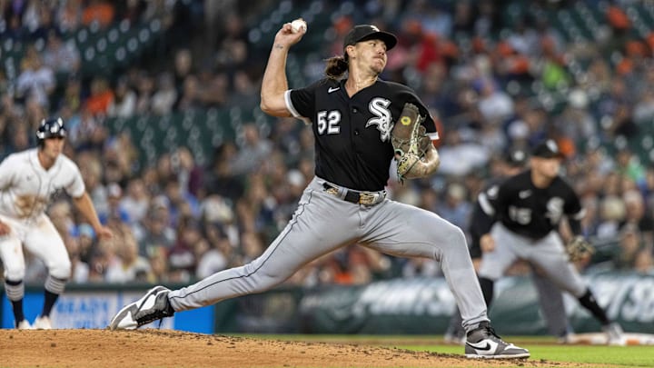 Detroit, Michigan, USA; Chicago White Sox starting pitcher Mike Clevinger (52) throws against the Detroit Tigers in the fifth inning at Comerica Park.
