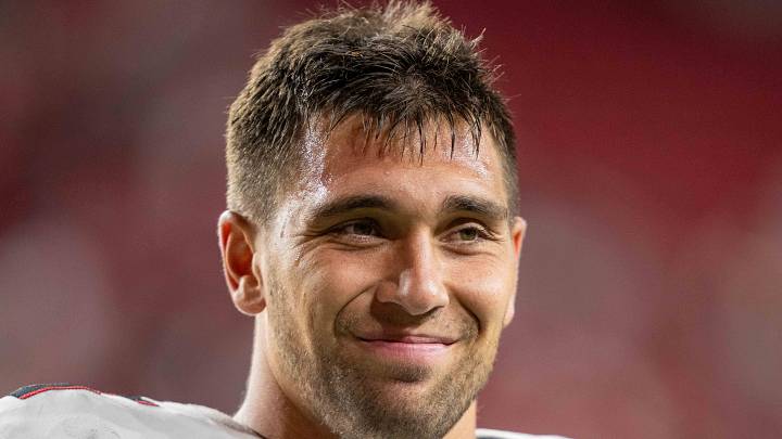 New Orleans Saints, former Atlanta Falcons linebacker Kaden Elliss