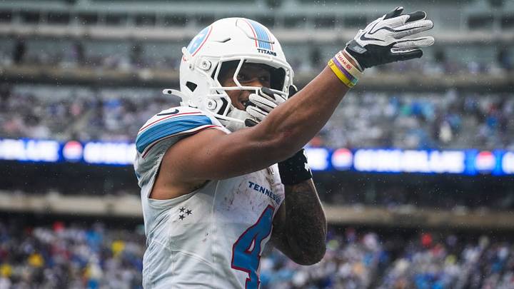 Tennessee Titans wide receiver Wan'Dale Robinson (4) celebrates after scoring a touchdown during a game against there New York Giants at MetLife Stadium, Sep 27, 2026, East Rutherford, NJ, USA.