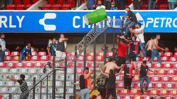 El Tottenham mandó mensaje de apoyo a los afectados por la violencia en la Liga MX