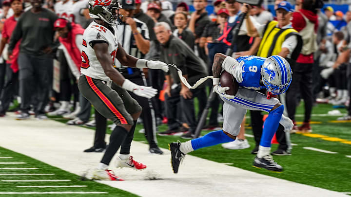 Detroit Lions wide receiver Jameson Williams (9).