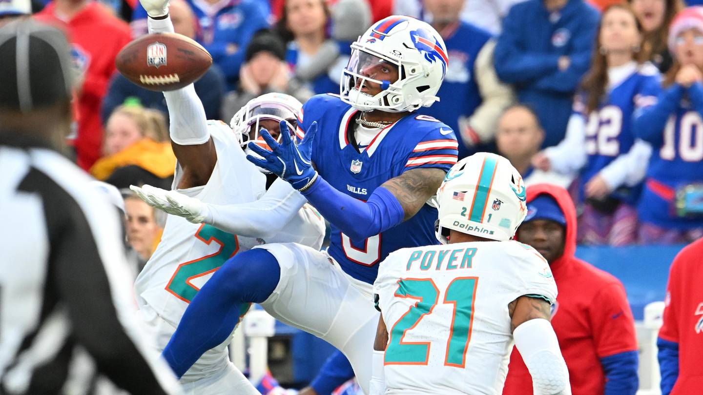 Report Bills WR Keon Coleman to have tests done on wrist done on Monday