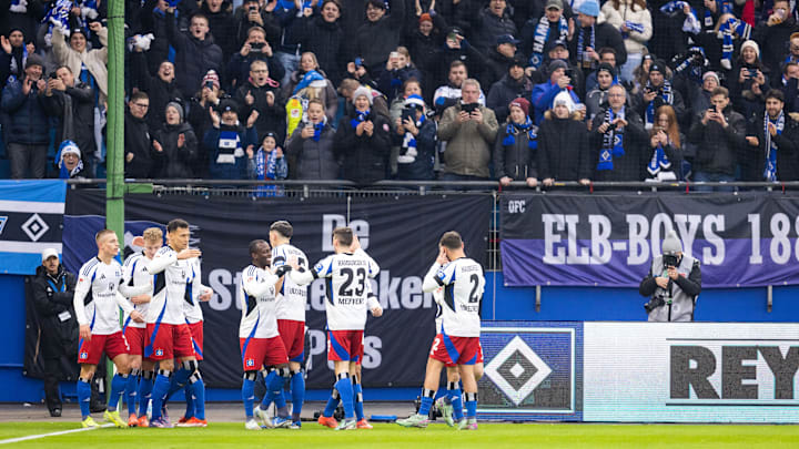 HSV schlägt Greuther Fürth