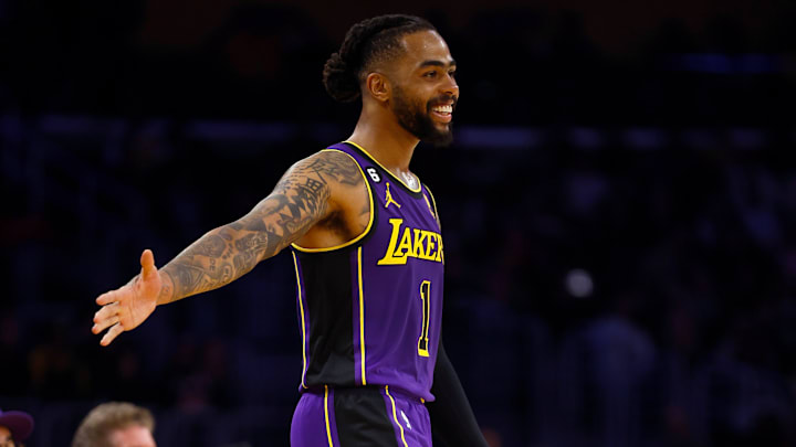 Russell llegó bajo cambio a los Lakers antes de la fecha límite en la NBA