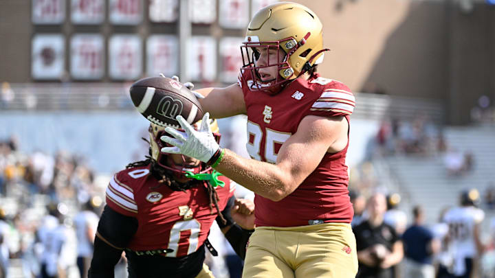 Sep 27, 2025; Chestnut Hill, Massachusetts, USA; Boston College Eagles tight end Kaelan Chudzinski (85) warms up before a game against the California Golden Bears at Alumni Stadium. Mandatory Credit: Eric Canha-Imagn Images Sep 27, 2025; Chestnut Hill, Massachusetts, USA; Boston College Eagles tight end Kaelan Chudzinski (85) warms up before a game against the California Golden Bears at Alumni Stadium. Mandatory Credit: Eric Canha-Imagn Images