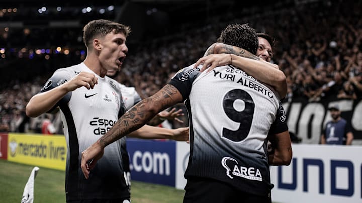 Yuri Alberto anotou dois gols contra a Universidad Central Yuri Alberto anotou dois gols contra a Universidad Central