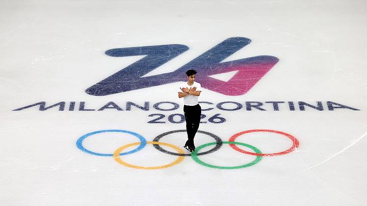 Donovan Carrillo entrena en la pista de hielo de Milano-Cortina 2026. Donovan Carrillo entrena en la pista de hielo de Milano-Cortina 2026.