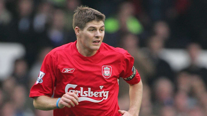 Steven Gerrard es considerado el mejor jugador de todos los tiempos del Liverpool Steven Gerrard es considerado el mejor jugador de todos los tiempos del Liverpool