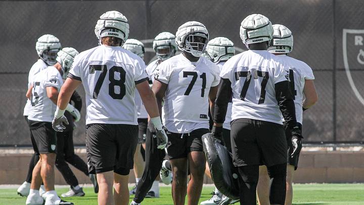 Las Vegas Raiders Offensive Tackle Delmar (DJ) Glaze Las Vegas Raiders Offensive Tackle Delmar (DJ) Glaze