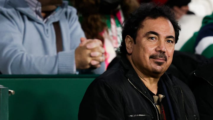 Hugo Sánchez responde al interés de Cruz Azul Hugo Sánchez responde al interés de Cruz Azul