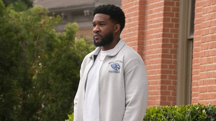 All American -- “Rebel Without a Pause” -- Image Number: ALA806_0144 -- Pictured: Osy Ikhile as Cassius Jeremy. Photo: Kevin Estrada/The CW -- © 2026 The CW Network, LLC. All Rights Reserved.