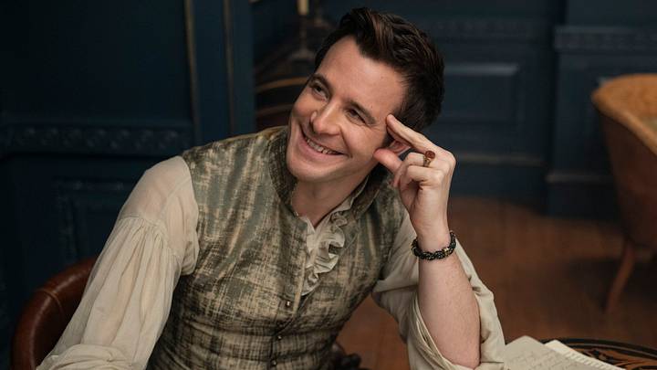 Bridgerton. Luke Thompson as Benedict Bridgerton in episode 406 of Bridgerton. Cr. Liam Daniel/Netflix © 2025
