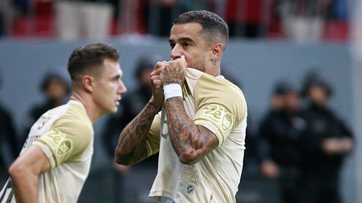 Com edema na coxa, Philippe Coutinho fica fora de Sampaio Corrêa x Vasco Com edema na coxa, Philippe Coutinho fica fora de Sampaio Corrêa x Vasco