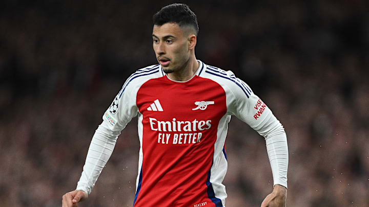 Le futur maillot domicile d'Arsenal pour la saison 2025/26 a fuité 