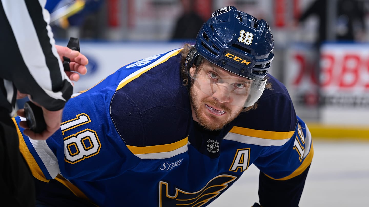 Maple Leafs need to inquire about this forward to save the season