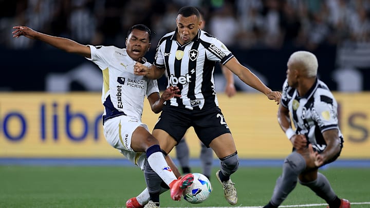 LDU x Botafogo se enfrentam pela Libertadores 2025
