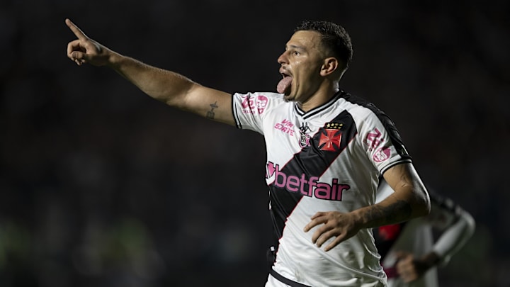 Hugo marcou o gol da vitória do Vasco nesta quinta, 24