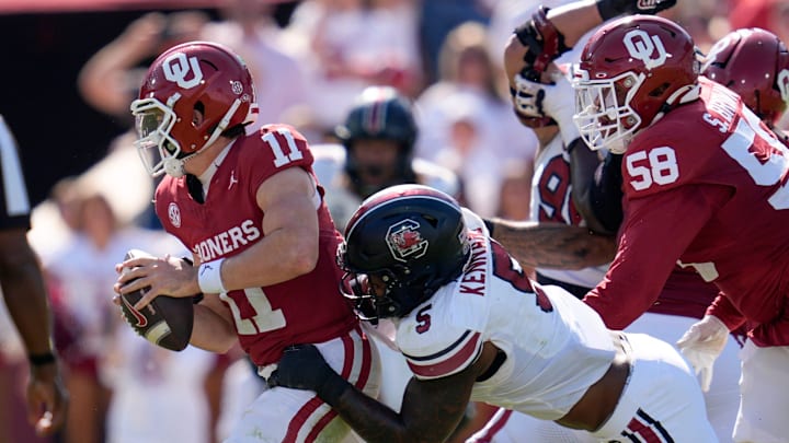 /s5d/ sacks Oklahoma Sooners quarterback Jackson Arnold (11) during a college football game between the University of Oklahoma Sooners (OU) and the South Carolina Gamecocks at Gaylord Family - Oklahoma Memorial Stadium in Norman, Okla., Saturday, Oct. 19, 2024. /s5d/ sacks Oklahoma Sooners quarterback Jackson Arnold (11) during a college football game between the University of Oklahoma Sooners (OU) and the South Carolina Gamecocks at Gaylord Family - Oklahoma Memorial Stadium in Norman, Okla., Saturday, Oct. 19, 2024.