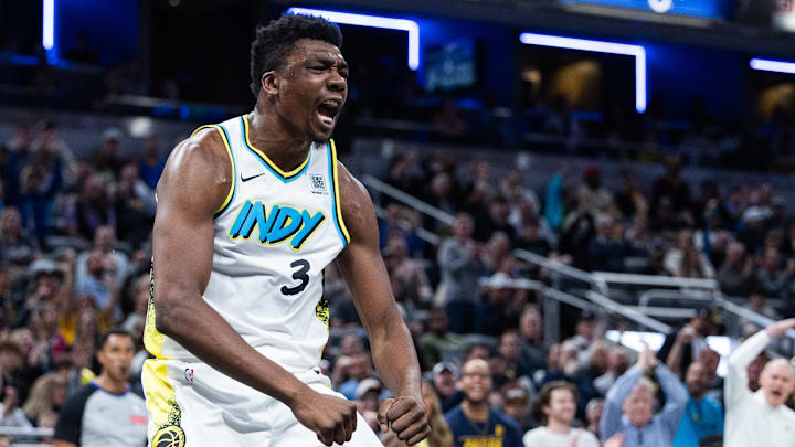 Indiana Pacers center Thomas Bryant (3) celebrates his made basket in the second half against the Charlotte Hornets at Gainbridge Fieldhouse. Indiana Pacers center Thomas Bryant (3) celebrates his made basket in the second half against the Charlotte Hornets at Gainbridge Fieldhouse.