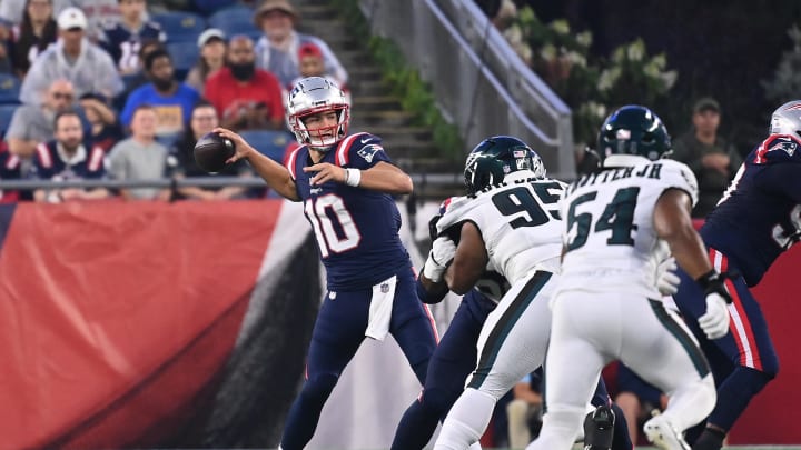 Aug 15, 2024; Foxborough, MA, USA; New England Patriots quarterback Drake Maye (10) throws a pass against the Philadelphia Eagles during the first half at Gillette Stadium. Mandatory Credit: Eric Canha-USA TODAY Sports