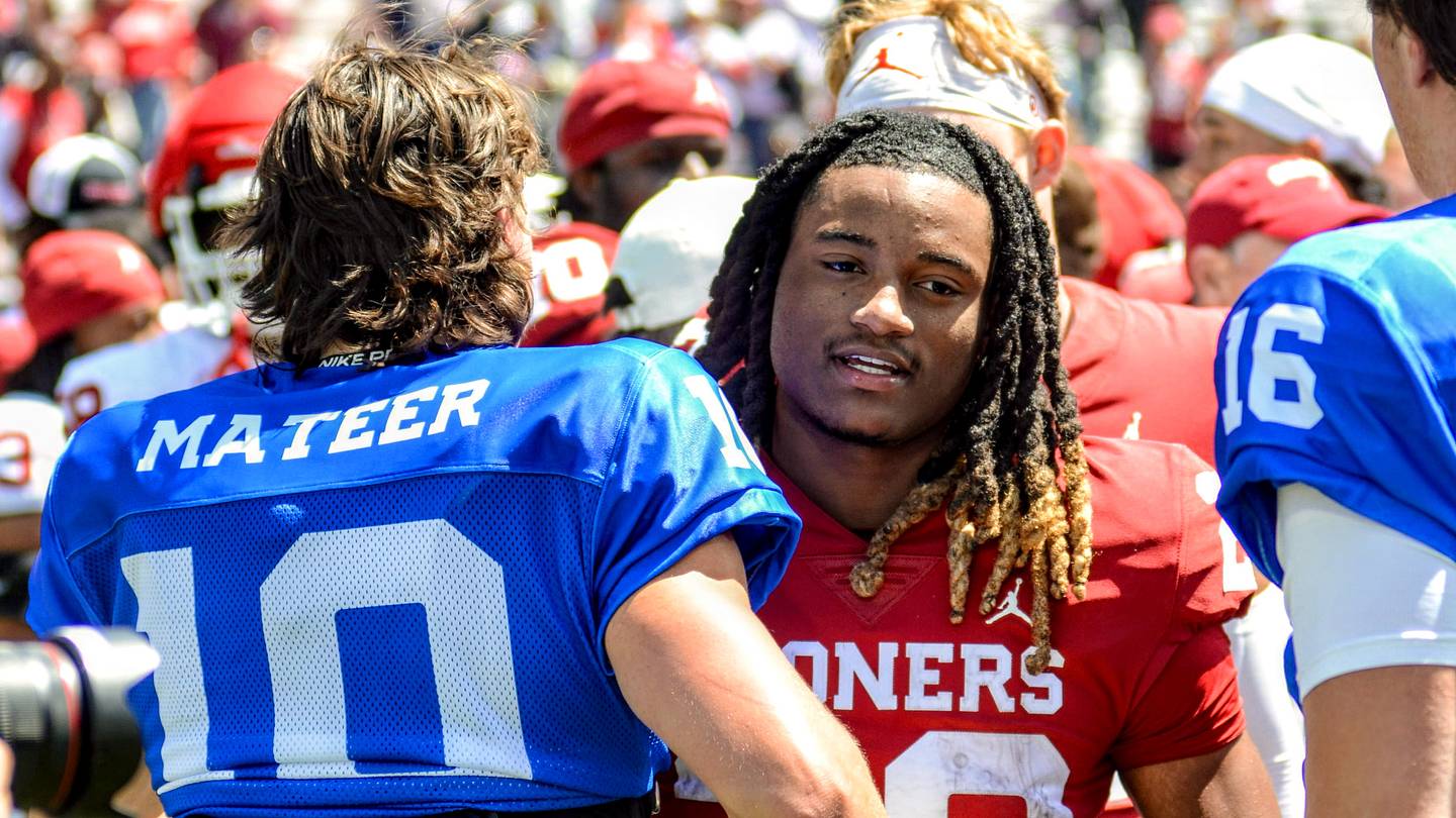Ample Opportunity Allowed RB DeZephen Walker to Enjoy a 'Smooth Transition' at Oklahoma