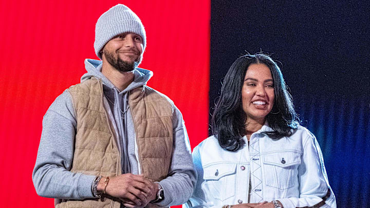 February 19, 2022; Cleveland, OH, USA; Golden State Warriors guard Stephen Curry (30) and wife Ayesha Curry (right) during the 2022 NBA All-Star Saturday Night at Rocket Mortgage Field House. Mandatory Credit: Kyle Terada-Imagn Images February 19, 2022; Cleveland, OH, USA; Golden State Warriors guard Stephen Curry (30) and wife Ayesha Curry (right) during the 2022 NBA All-Star Saturday Night at Rocket Mortgage Field House. Mandatory Credit: Kyle Terada-Imagn Images
