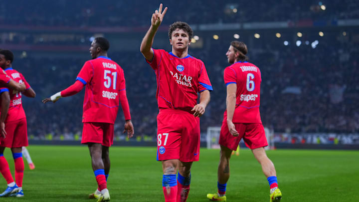 Olympique Lyonnais v Paris Saint-Germain FC - Ligue 1 McDonald's