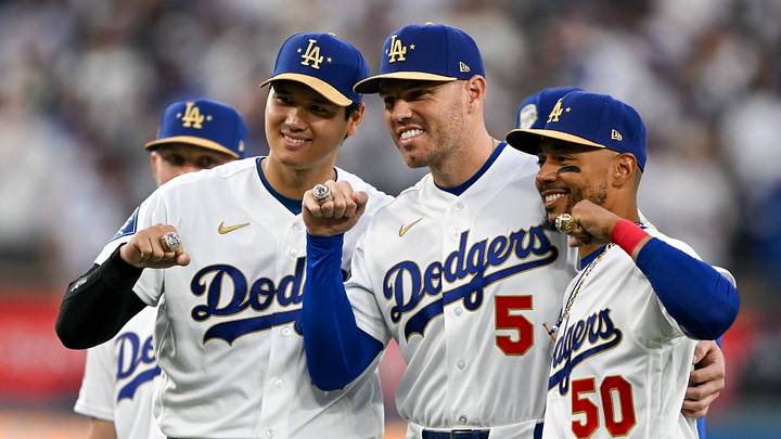 Dodgers get World Series Rings and defeat the Diamondbacks