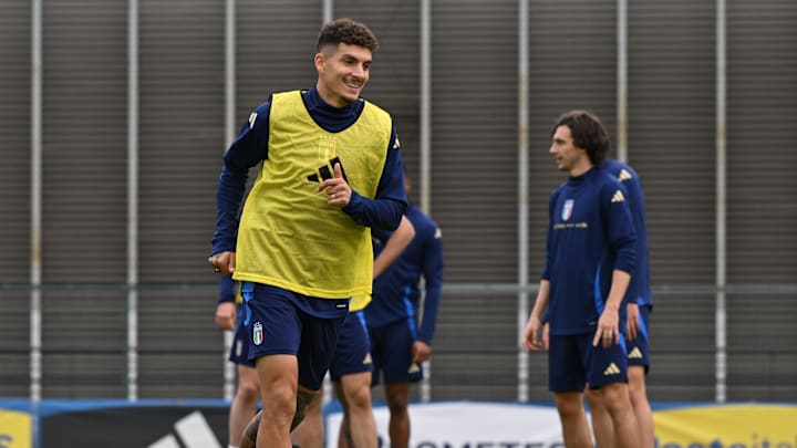 Giovanni Di Lorenzo entrena con la selección de Italia, en vistas al partido contra Venezuela, donde será titular