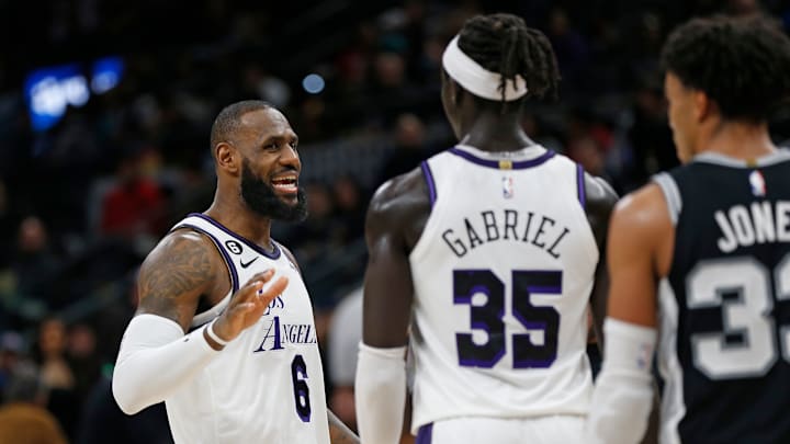 LeBron James marcó diferencias en los últimos dos encuentros de los Lakers 