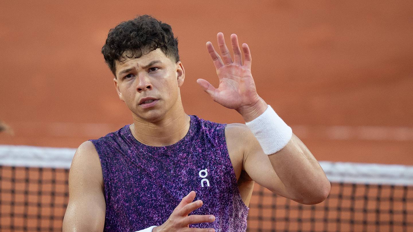 Raphael Collignon vs. Ben Shelton Prediction, Odds for French Open Round 2