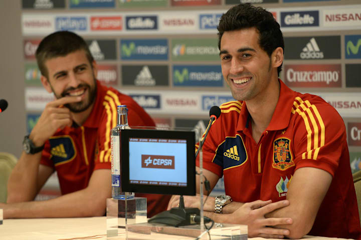 杰拉德·皮克，阿尔瓦罗·阿贝洛亚