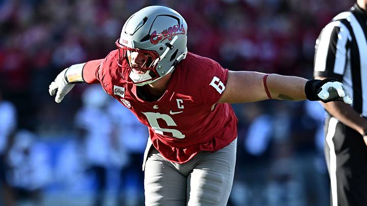 Washington State Cougars defensive end Linus Zunk (6) celebrates a sack against the Arizona Wildcats during the first half at Gesa Field at Martin Stadium. Washington State Cougars defensive end Linus Zunk (6) celebrates a sack against the Arizona Wildcats during the first half at Gesa Field at Martin Stadium.