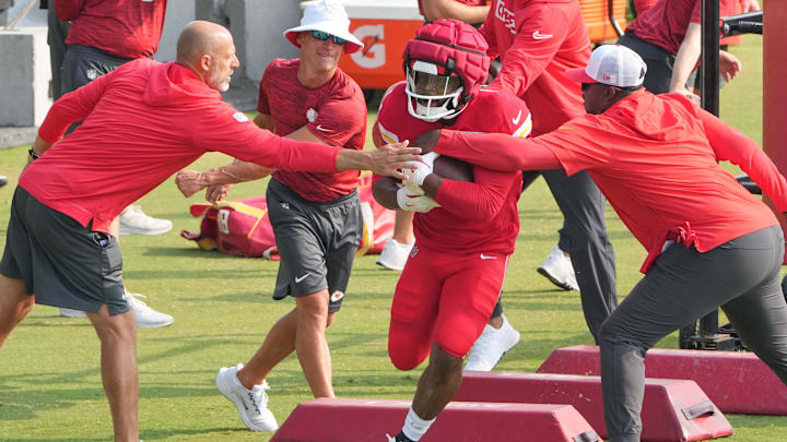 Jul 26, 2024; Kansas City, MO, USA; Kansas City Chiefs running back Clyde Edwards-Helaire (25) runs drills during training camp at Missouri Western State University. Mandatory Credit: Denny Medley-Imagn Images
