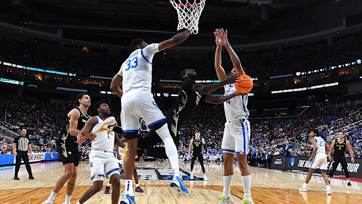 Oakland v Kentucky