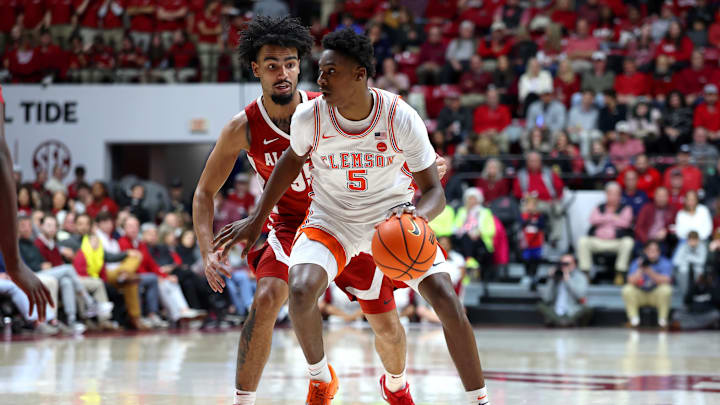 One of Clemson's best recruits of all-time is set to return for the 2026 season following an ACL tear that cut his true freshman year short.