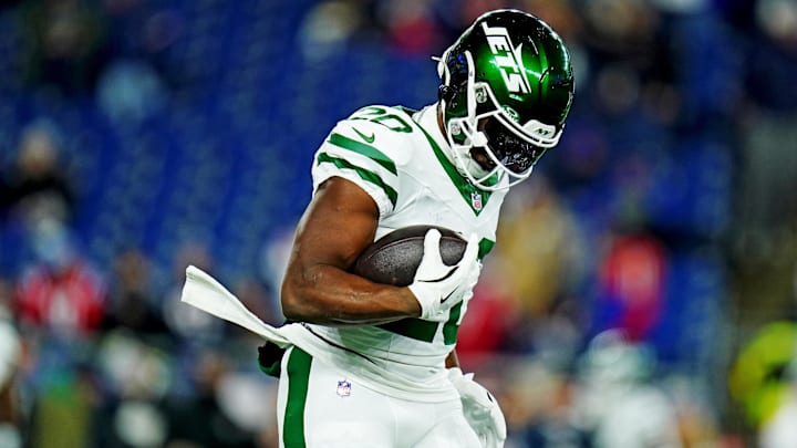 Nov 13, 2025; Foxborough, Massachusetts, USA; New York Jets running back Breece Hall (20) warms up before the game against the New England Patriots at Gillette Stadium. Mandatory Credit: David Butler II-Imagn Images