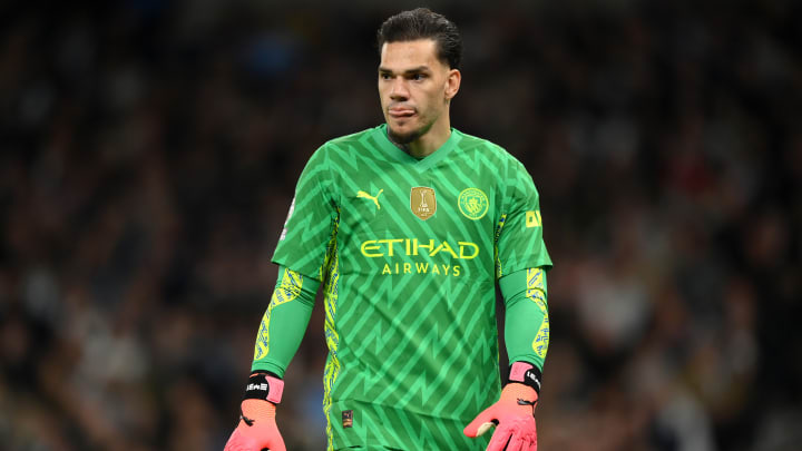 Ederson könnte bei Manchester City vor einem Abgang stehen Ederson könnte bei Manchester City vor einem Abgang stehen