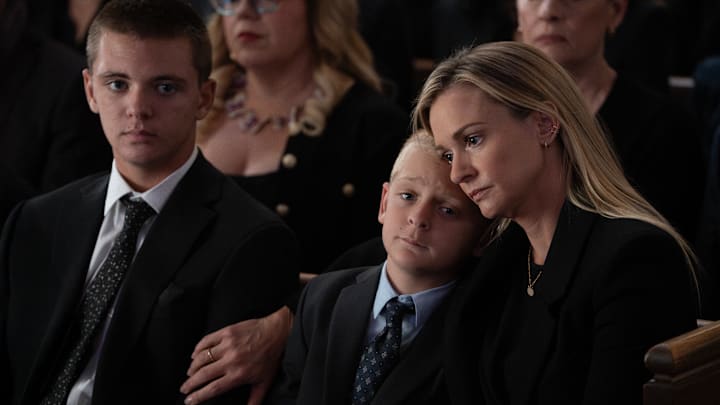L-R: Mekhai Andersen as Henry Lamontagne, Phoenix Andersen as Michael Lamontagne and A.J. Cook as Jennifer ‘JJ’ Jareau in Criminal Minds: Evolution, episode 3, season 18 streaming on Paramount+, 2025. Photo Credit: Michael Yarish/Paramount+