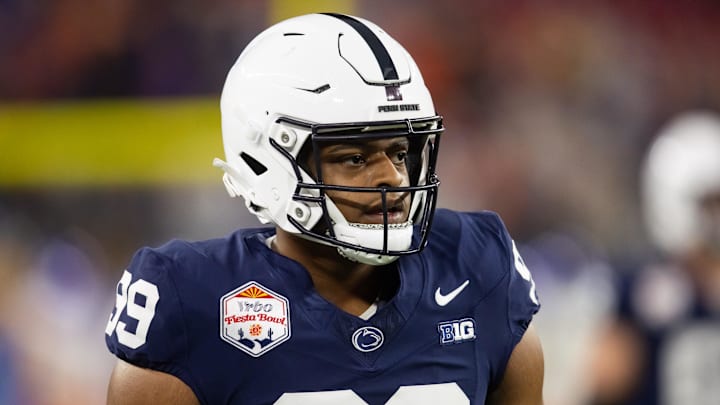 Gabriel Nwosu P Pittsburgh Steelers. Mandatory Credit: Mark J. Rebilas-Imagn Images