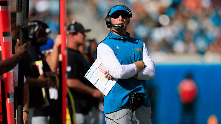 Jacksonville Jaguars head coach Liam Coen looks at the video scoreboard during the fourth quarter of an NFL football matchup, Sunday, Oct. 12, 2025, at EverBank Stadium in Jacksonville, Fla. The Seahawks defeated the Jaguars 20-12. [Corey Perrine/Florida Times-Union]