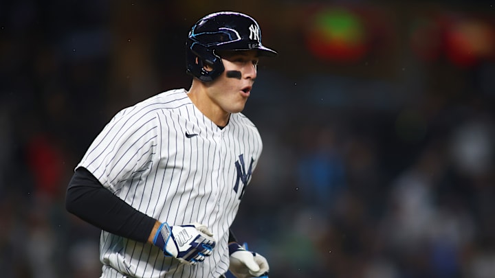 Anthony Rizzo tuvo una gran noche ofensiva este martes con el madero para los Yankees