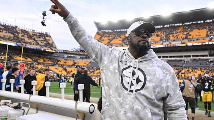 Nov 17, 2024; Pittsburgh, Pennsylvania, USA; Pittsburgh Steelers head coach Mike Tomlin celebrates a 18-16 victory over the Baltimore Ravens at Acrisure Stadium. Mandatory Credit: Barry Reeger-Imagn Images Nov 17, 2024; Pittsburgh, Pennsylvania, USA; Pittsburgh Steelers head coach Mike Tomlin celebrates a 18-16 victory over the Baltimore Ravens at Acrisure Stadium. Mandatory Credit: Barry Reeger-Imagn Images
