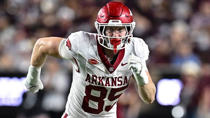 Arkansas Razorbacks tight end Ty Lockwood (85) runs a route during the third quarter against the Texas A&M Aggies at Kyle Field. Arkansas Razorbacks tight end Ty Lockwood (85) runs a route during the third quarter against the Texas A&M Aggies at Kyle Field.