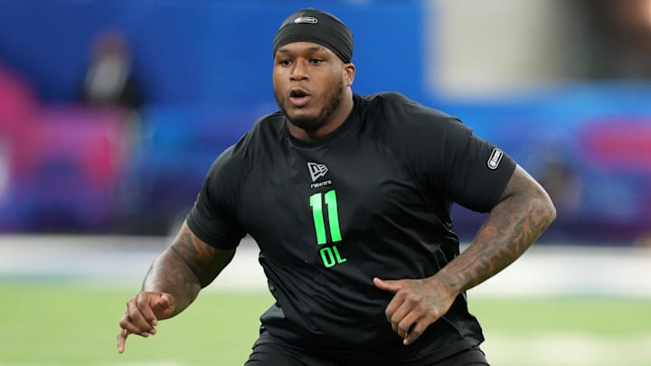 Texas offensive lineman DJ Campbell