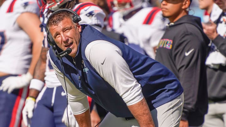 New England Patriots coach Mike Vrabel looks on during the third quarter against the Tennessee Titans at Nissan Stadium in Nashville, Tenn., Sunday, Oct. 19, 2025. New England Patriots coach Mike Vrabel looks on during the third quarter against the Tennessee Titans at Nissan Stadium in Nashville, Tenn., Sunday, Oct. 19, 2025.