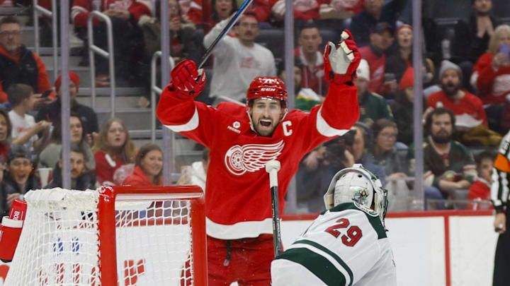 Feb 22, 2025; Detroit, Michigan, USA; Detroit Red Wings center Dylan Larkin (71) reacts to a goal scored in the second period at Little Caesars Arena. Mandatory Credit: Brian Bradshaw Sevald-Imagn Images Feb 22, 2025; Detroit, Michigan, USA; Detroit Red Wings center Dylan Larkin (71) reacts to a goal scored in the second period at Little Caesars Arena. Mandatory Credit: Brian Bradshaw Sevald-Imagn Images