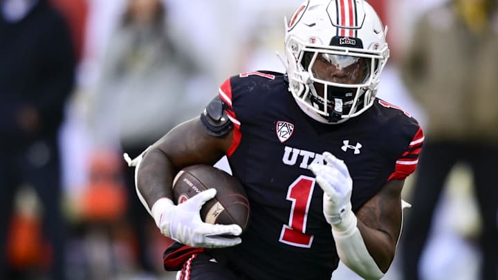 Utah Utes running back Jaylon Glover (1) runs the ball downfield against the Colorado Buffaloes at Rice-Eccles Stadium. Mandatory Credit: Christopher Creveling-Imagn Images Utah Utes running back Jaylon Glover (1) runs the ball downfield against the Colorado Buffaloes at Rice-Eccles Stadium. Mandatory Credit: Christopher Creveling-Imagn Images