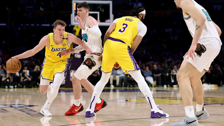 Memphis Grizzlies v Los Angeles Lakers