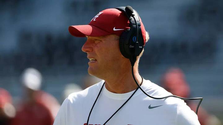 8/20/26 MFB Fall Camp Scrimmage 2 Practice 14 Alabama Football Head Coach Kalen DeBoer Photo by Kent Gidley 8/20/26 MFB Fall Camp Scrimmage 2 Practice 14 Alabama Football Head Coach Kalen DeBoer Photo by Kent Gidley